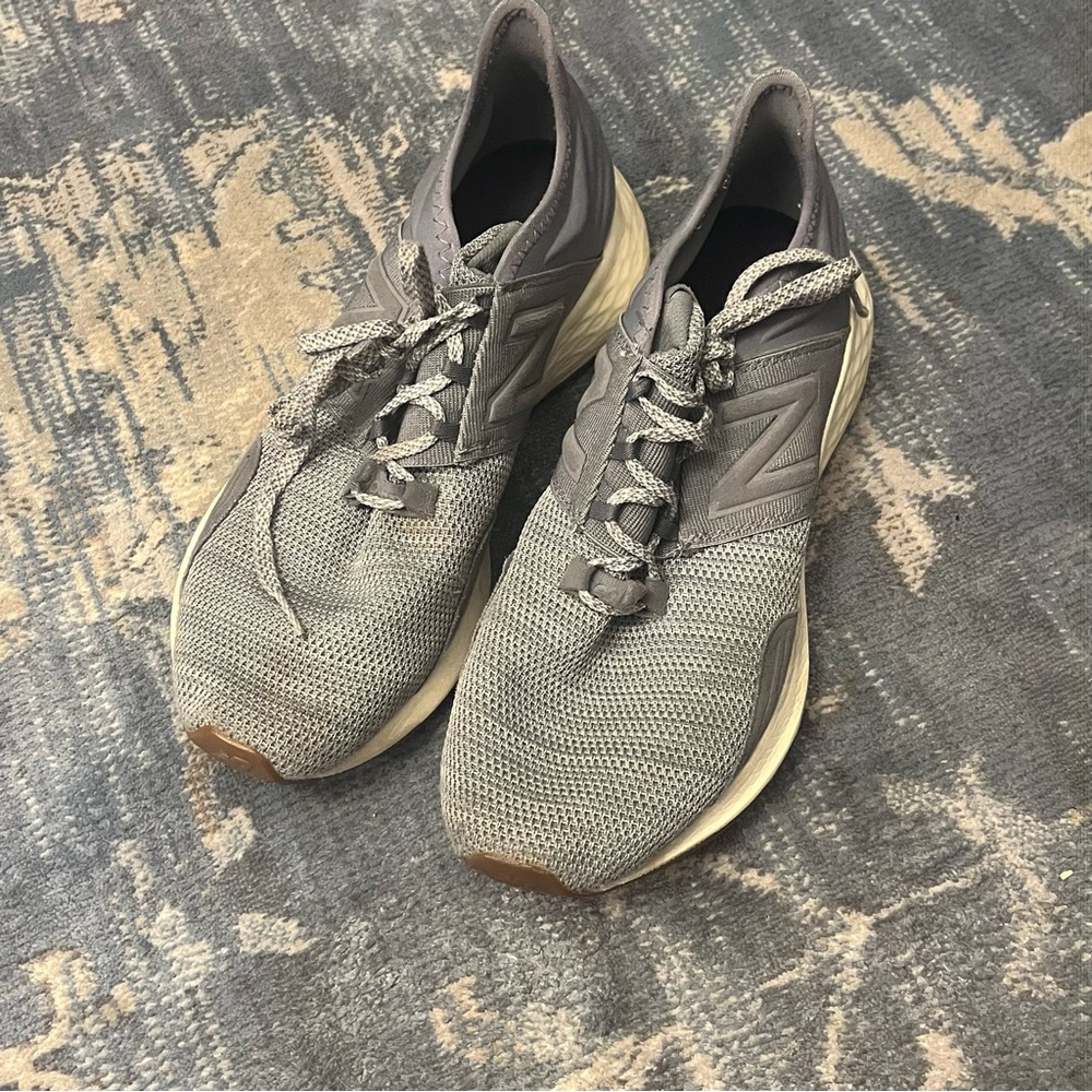 New Balance W10 Gray Running Shoes